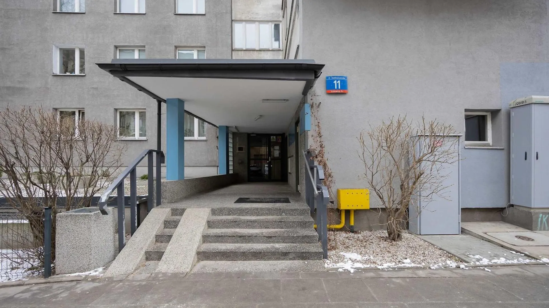 Cozy Studio Danilowiczowska Near Ogrod Saski And Old Town By Noclegi Renters Warsaw Apartment