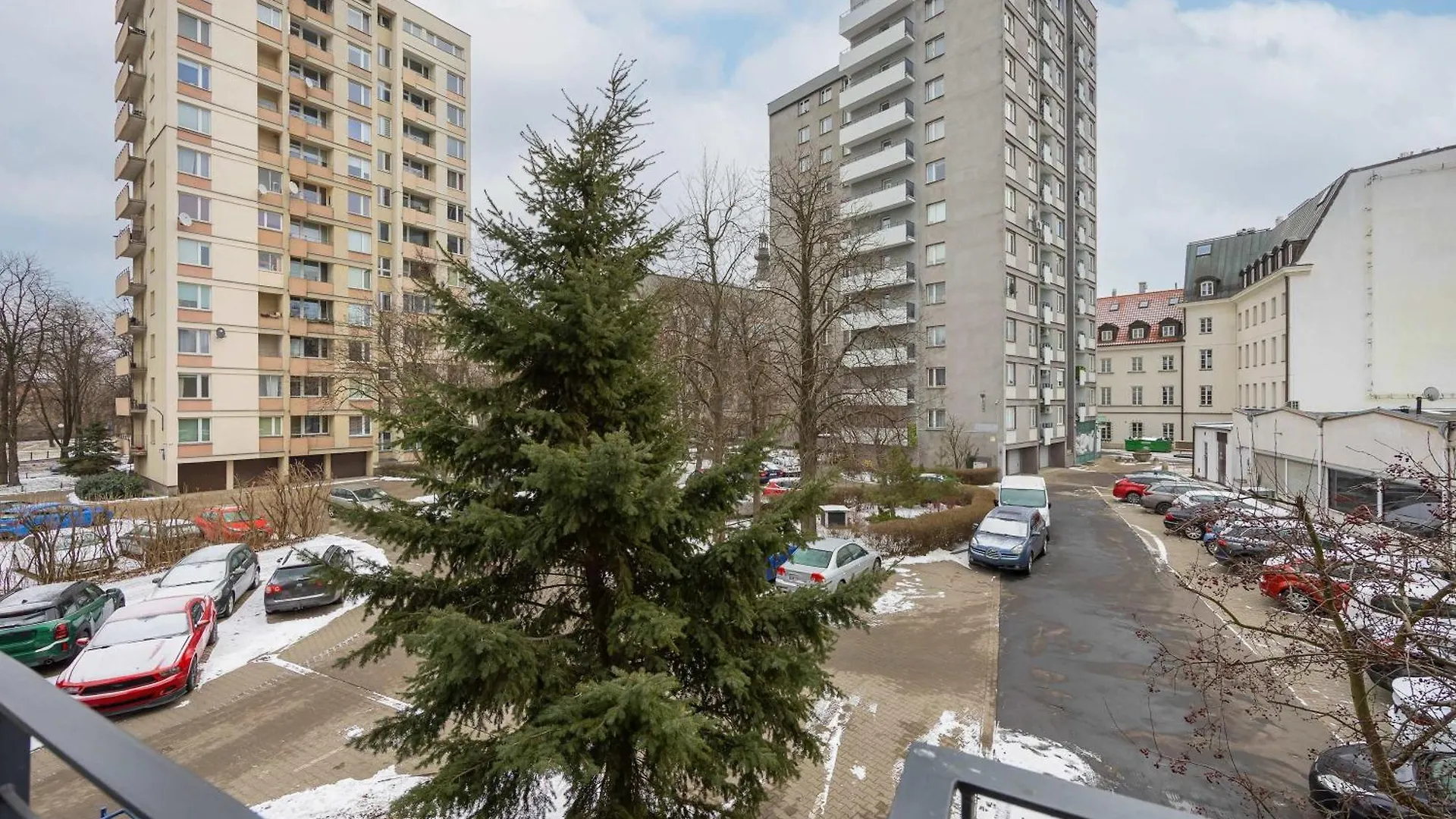 Cozy Studio Danilowiczowska Near Ogrod Saski And Old Town By Noclegi Renters Warsaw Poland